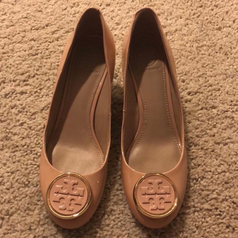 🚫🚫SOLD ON TRADESY🚫🚫Tory Burch Nude  Wedges